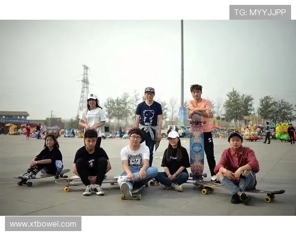 南京飞盘队在滑板精英赛中的精彩表现与状态分析